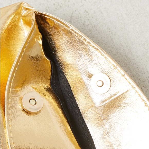 Gold dumpling bag - Picture 2 of 7